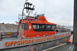 Onderhoudsboot windmolenpark bij Gunfleet Sand.