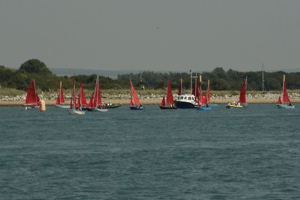 Dinghy zeilwedstrijg op Chichester Channel.