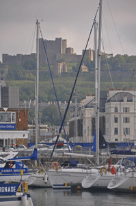 Granville Dock met de op achtergrond Dover Castle.