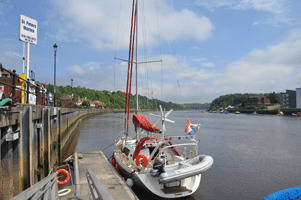 Wachtsteiger van St. Peter's Marina.